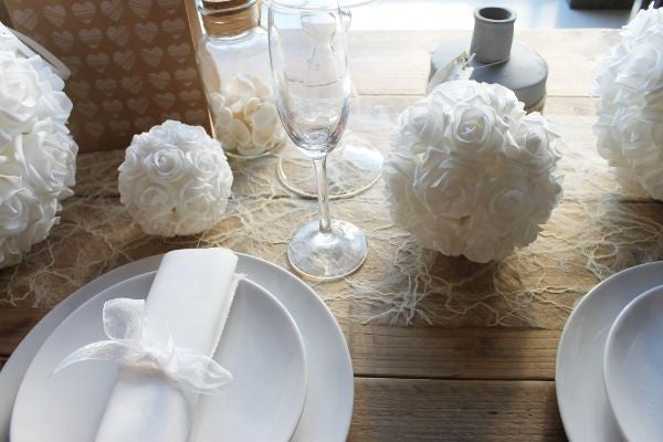 Weiße Rosendeko Ø15cm Schaumstoff (1 Stück) [IFS-31212]